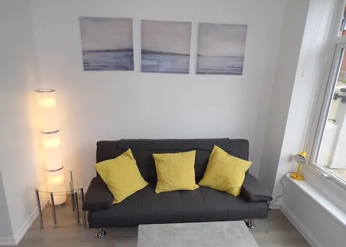 City Beach Airbnb Southend On Sea,
